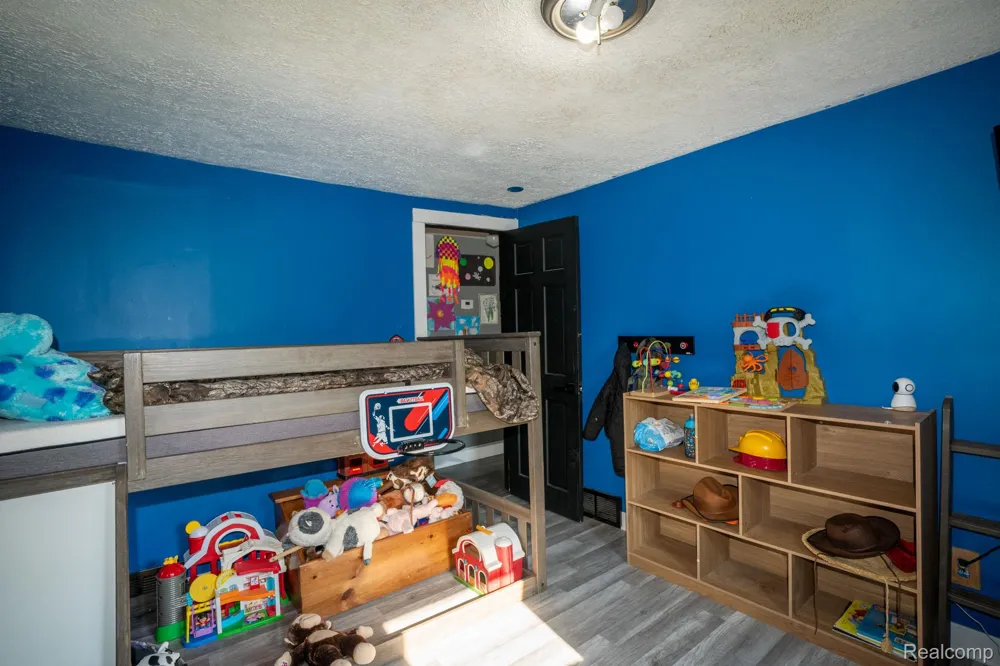 108 Carolina Avenue Marysville City, MI 48040