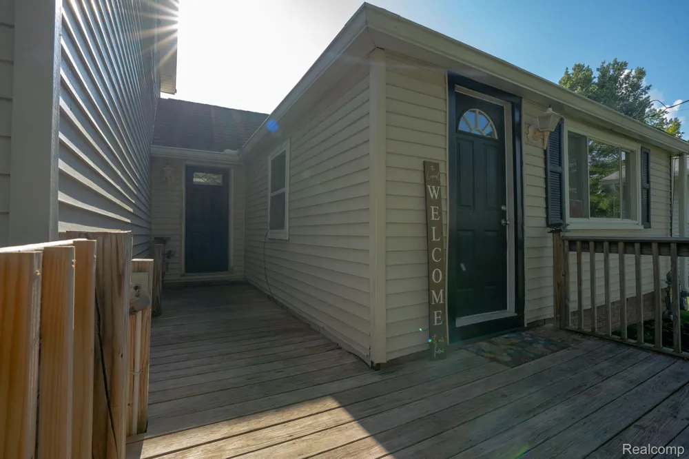 108 Carolina Avenue Marysville City, MI 48040