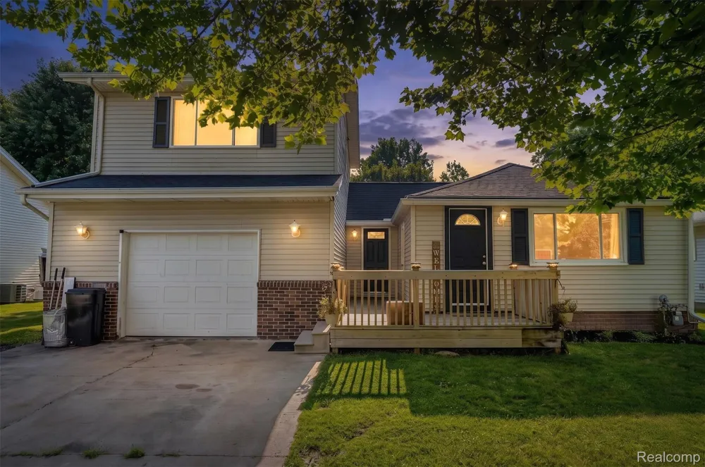 108 Carolina Avenue Marysville City, MI 48040