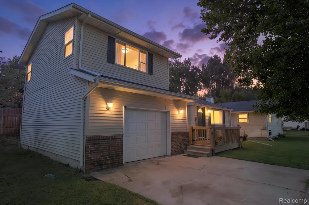 108 Carolina Avenue Marysville City, MI 48040