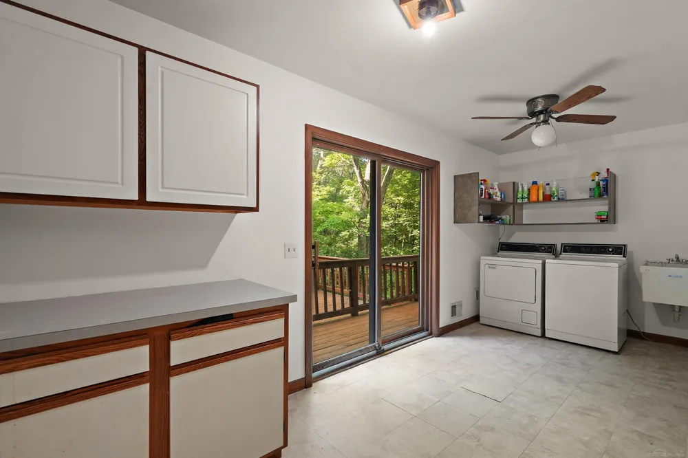 11535 Longden Avenue Pinckney Village, MI 48169