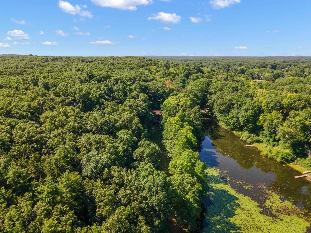 11535 Longden Avenue Pinckney Village, MI 48169