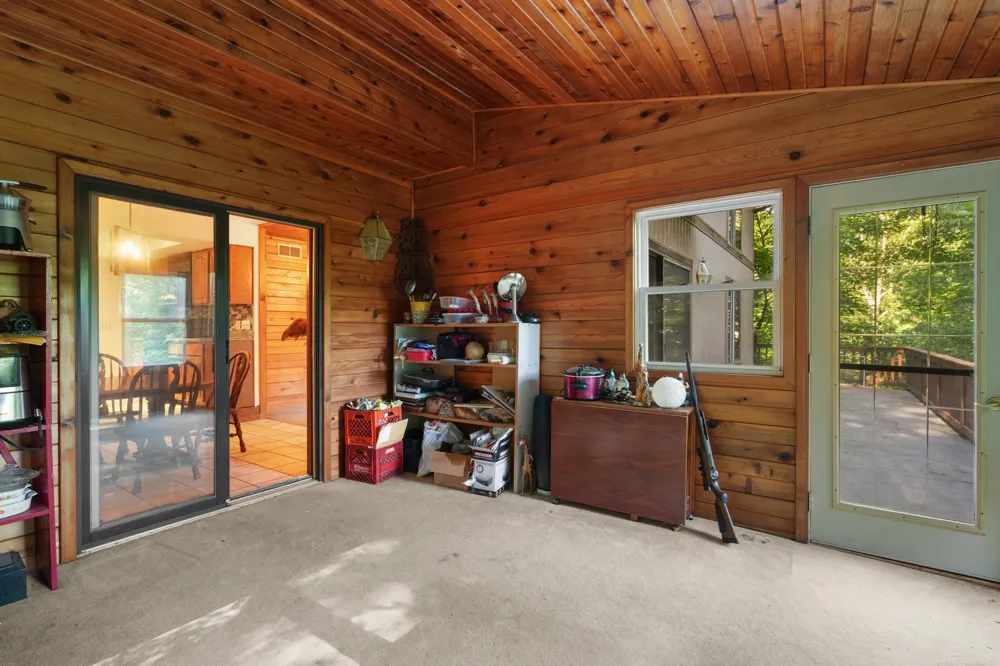 11535 Longden Avenue Pinckney Village, MI 48169