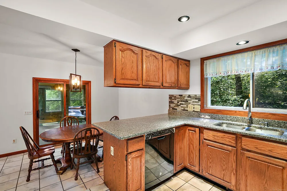 11535 Longden Avenue Pinckney Village, MI 48169