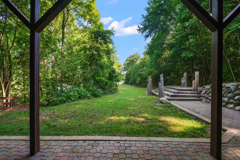 11535 Longden Avenue Pinckney Village, MI 48169