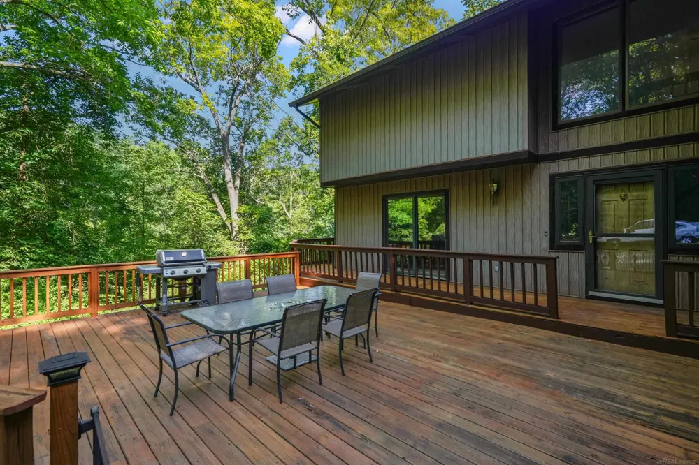 11535 Longden Avenue Pinckney Village, MI 48169