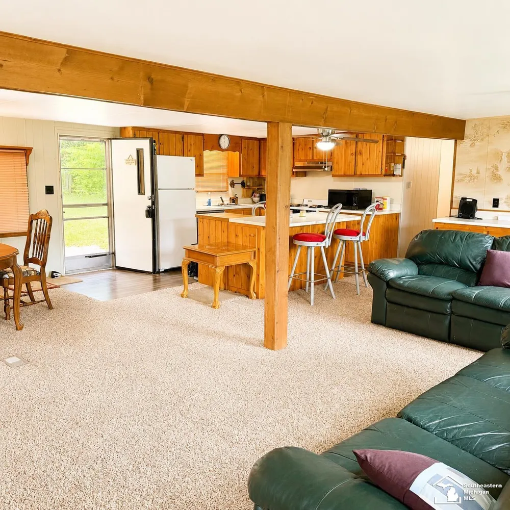 13881 Airport Road Avery Township, MI 49709