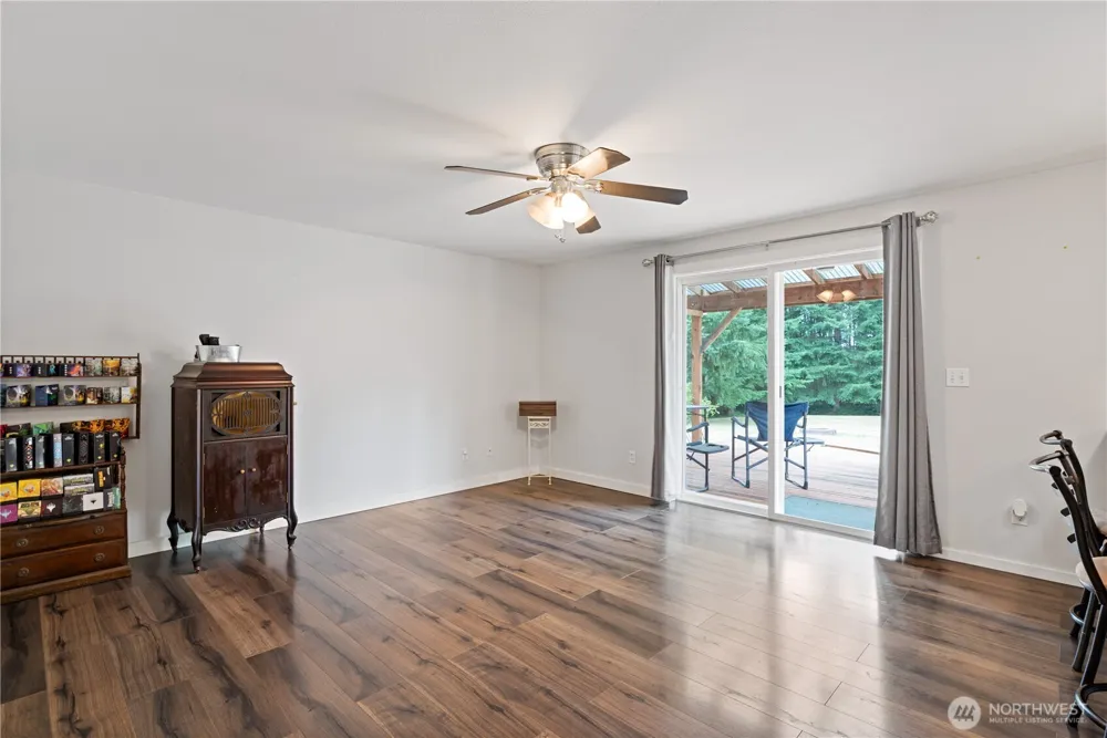 265 Easy Street Road Silverlake, WA 98645