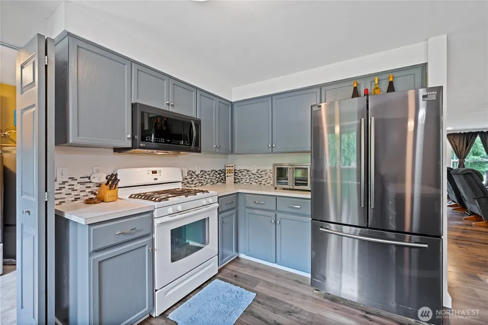 265 Easy Street Road Silverlake, WA 98645