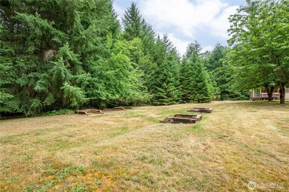265 Easy Street Road Silverlake, WA 98645