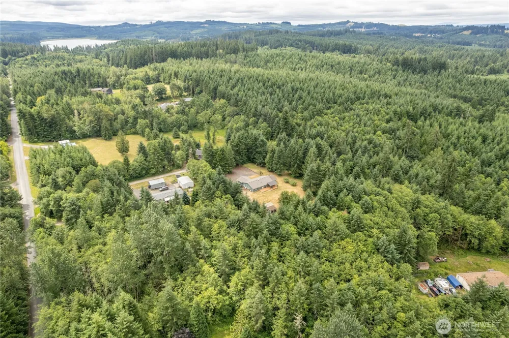 265 Easy Street Road Silverlake, WA 98645