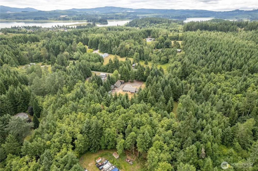 265 Easy Street Road Silverlake, WA 98645