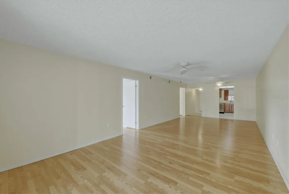 4143 HERON WAY #207 BLDG E Bradenton, FL 34205