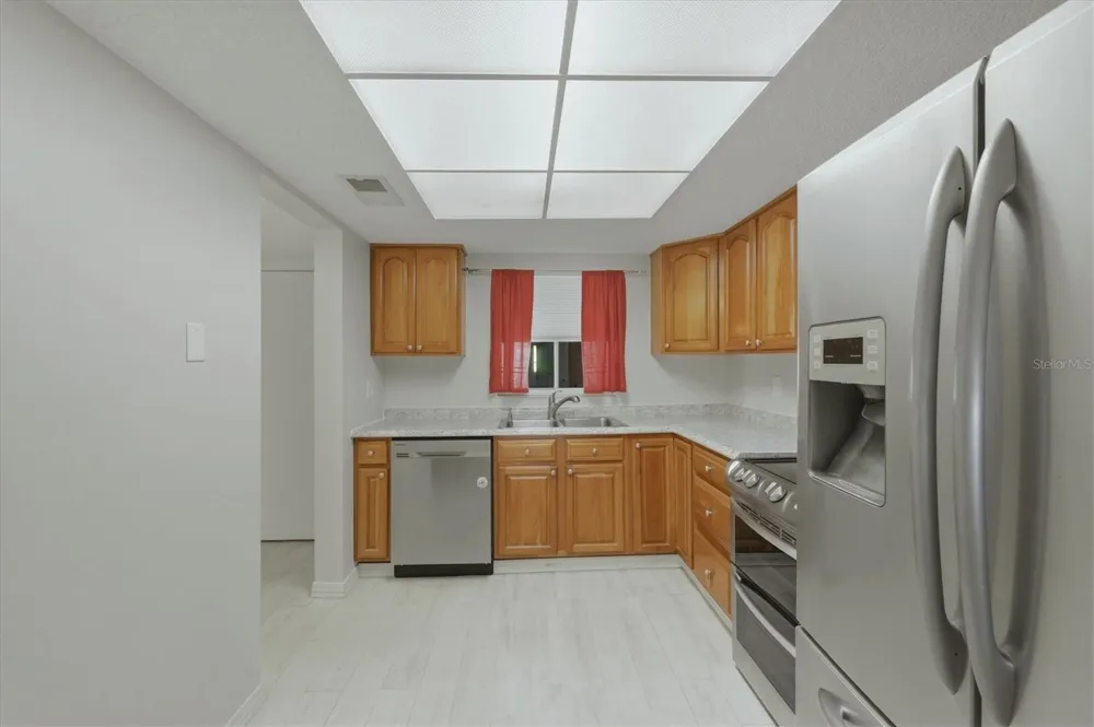 4143 HERON WAY #207 BLDG E Bradenton, FL 34205