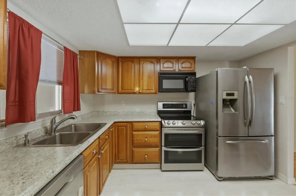 4143 HERON WAY #207 BLDG E Bradenton, FL 34205