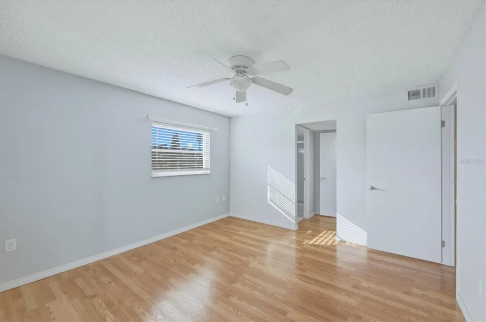 4143 HERON WAY #207 BLDG E Bradenton, FL 34205