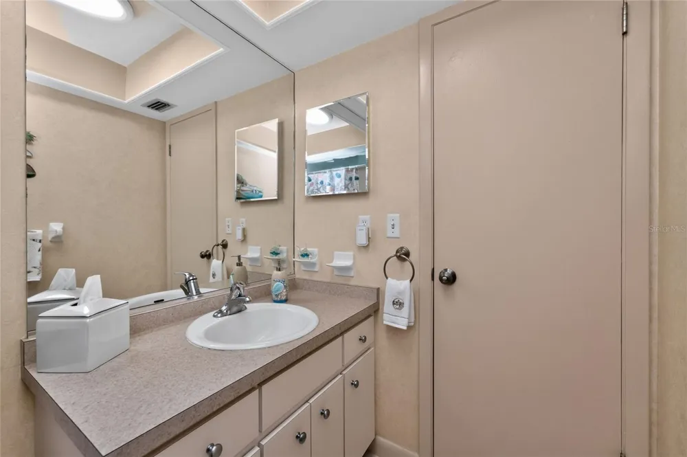 23 ANNAPOLIS LANE Rotonda West, FL 33947