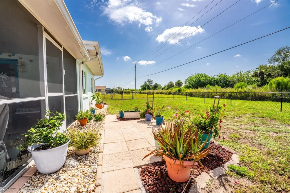 23 ANNAPOLIS LANE Rotonda West, FL 33947