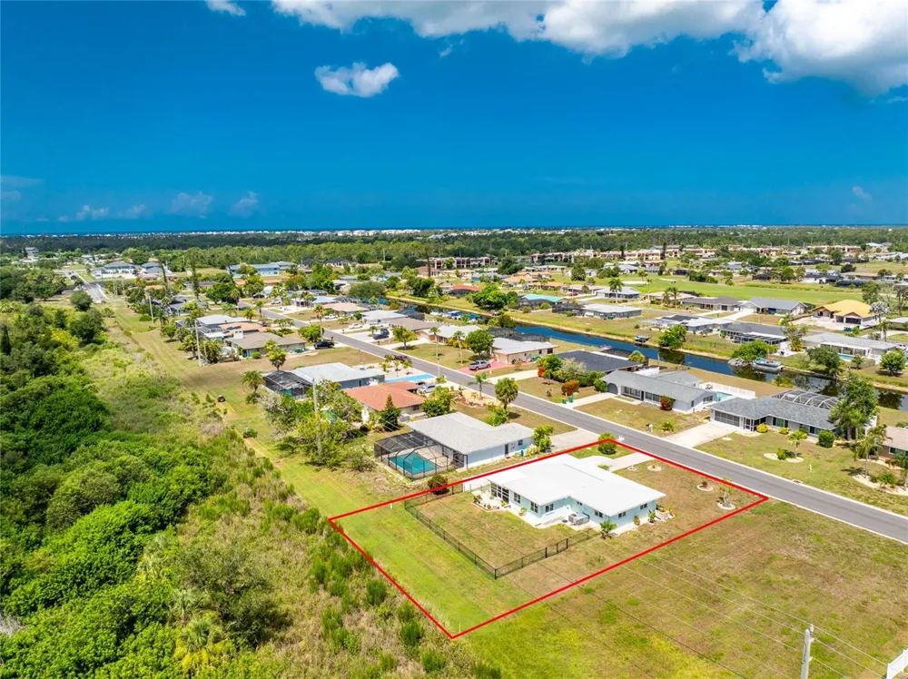 23 ANNAPOLIS LANE Rotonda West, FL 33947