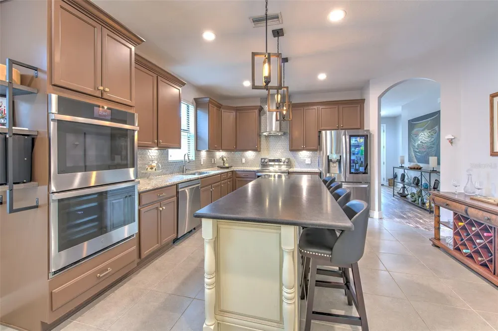 842 VINO VERDE CIRCLE Brandon, FL 33511