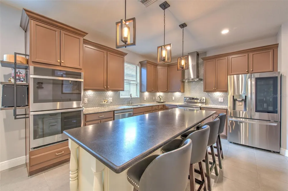 842 VINO VERDE CIRCLE Brandon, FL 33511