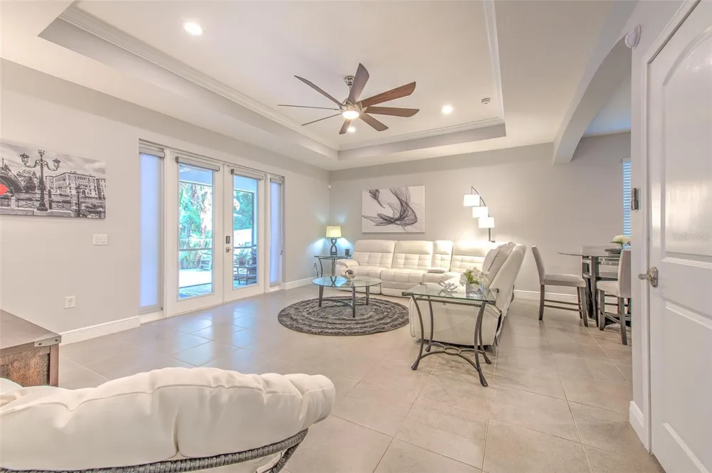 842 VINO VERDE CIRCLE Brandon, FL 33511