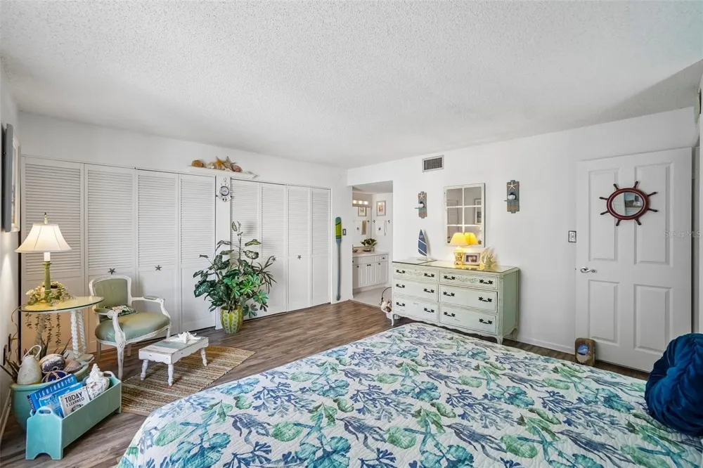 450 S GULFVIEW BOULEVARD #605 Clearwater Beach, FL 33767