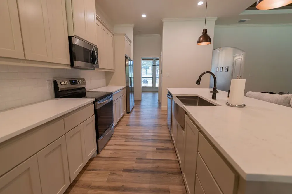 1013 Churchill Lane Millsap, TX 76066