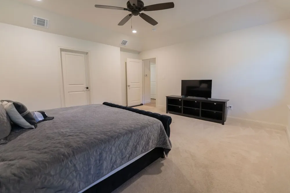 1013 Churchill Lane Millsap, TX 76066