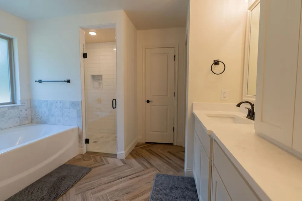 1013 Churchill Lane Millsap, TX 76066
