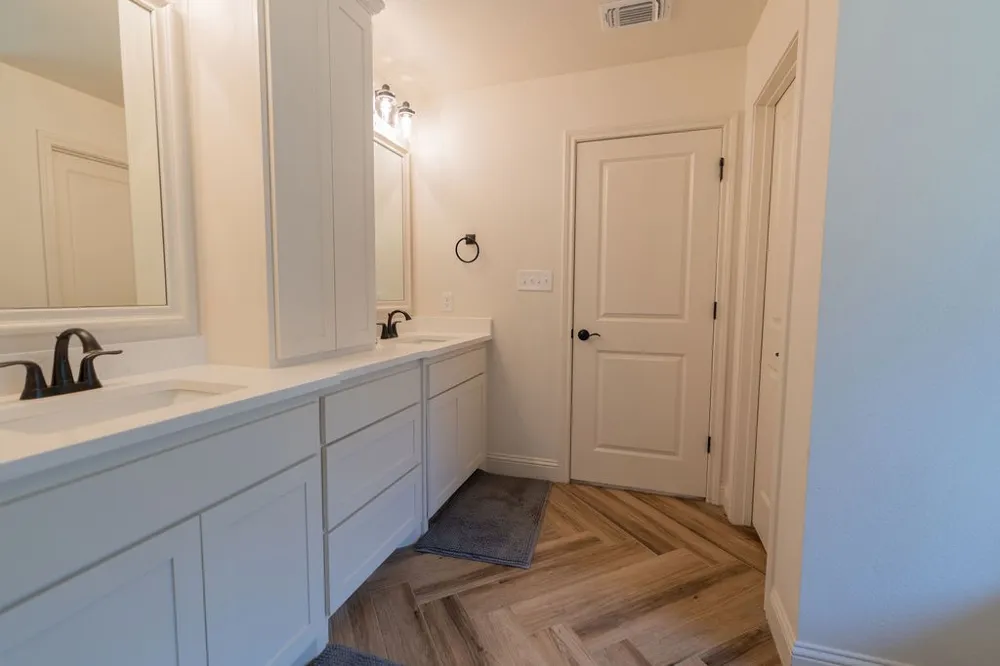 1013 Churchill Lane Millsap, TX 76066
