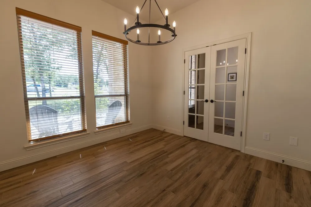 1013 Churchill Lane Millsap, TX 76066