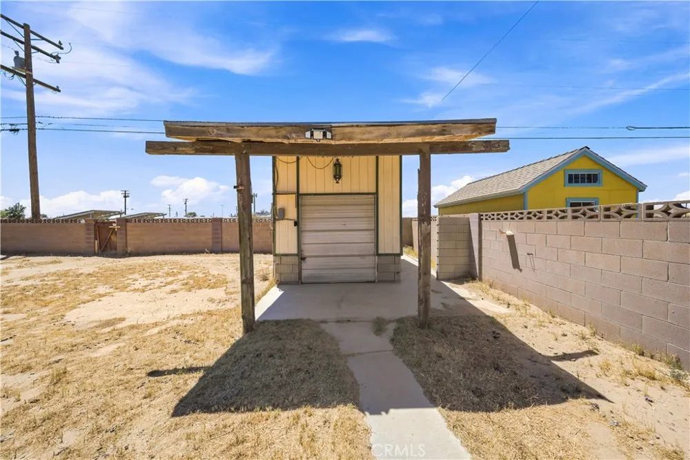 12591 Daisy Boron, CA 93516