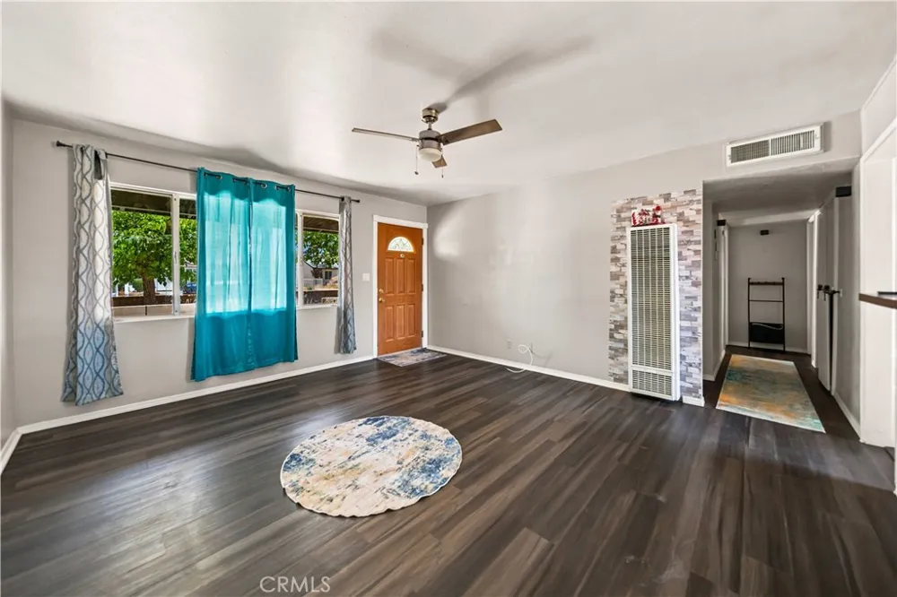 12591 Daisy Boron, CA 93516