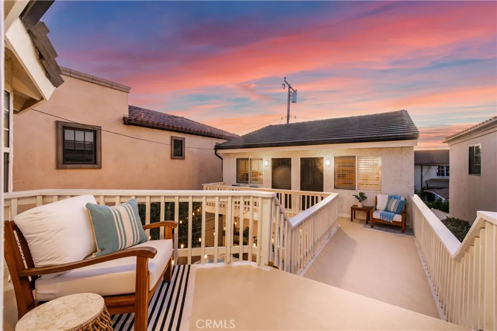 205 4th street Seal Beach, CA 90740