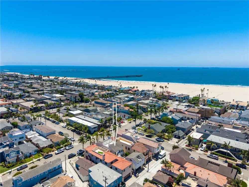 205 4th street Seal Beach, CA 90740