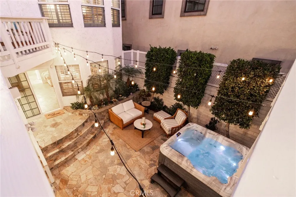 205 4th street Seal Beach, CA 90740