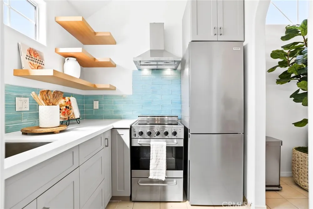205 4th street Seal Beach, CA 90740