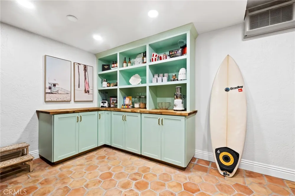 205 4th street Seal Beach, CA 90740