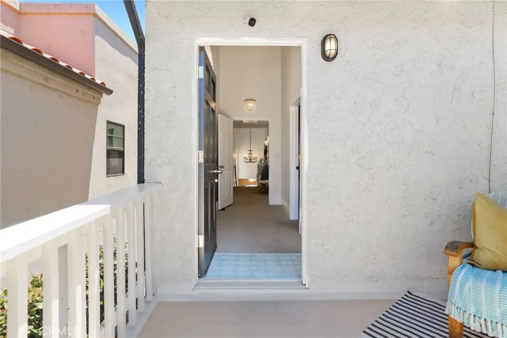 205 4th street Seal Beach, CA 90740