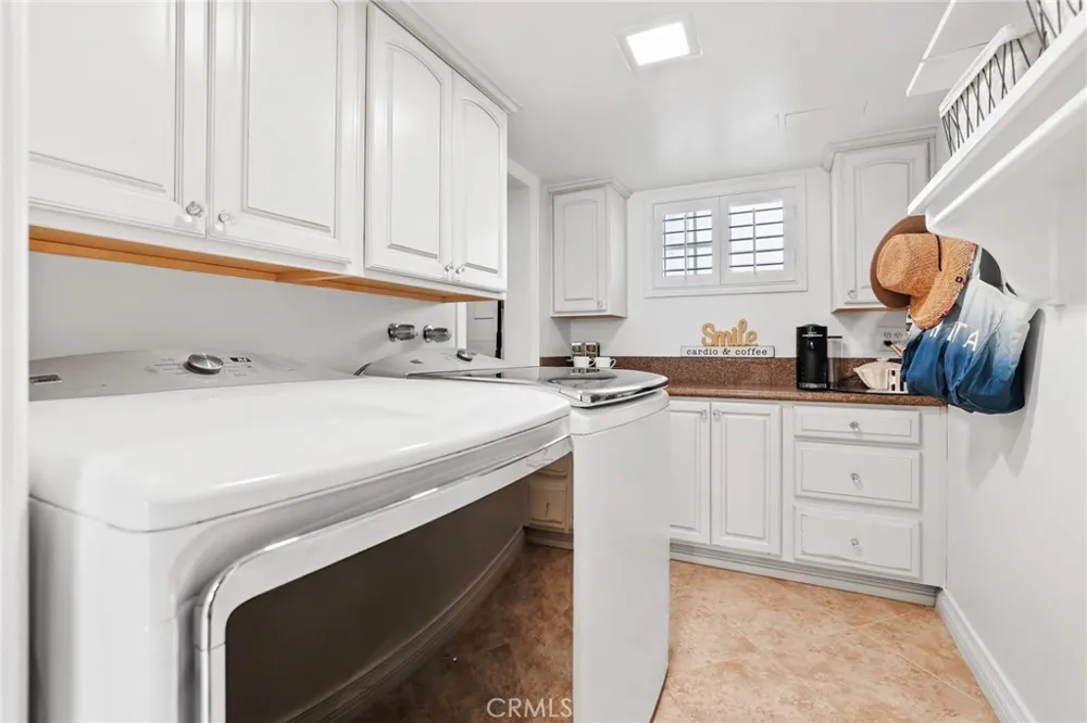205 4th street Seal Beach, CA 90740