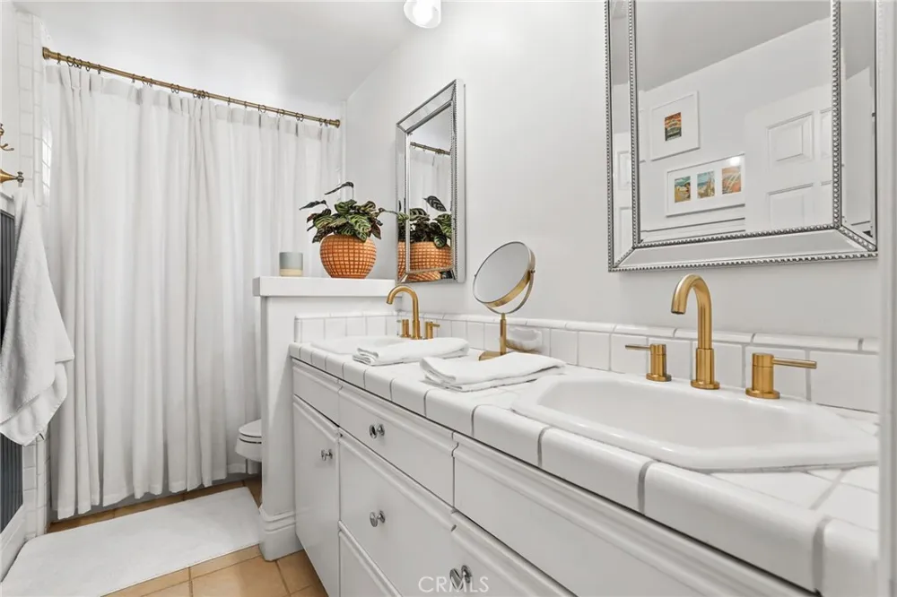 205 4th street Seal Beach, CA 90740