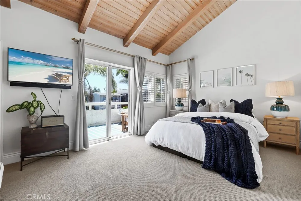 205 4th street Seal Beach, CA 90740