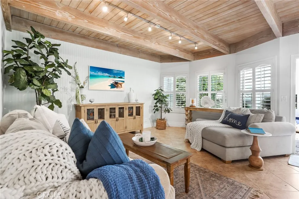 205 4th street Seal Beach, CA 90740