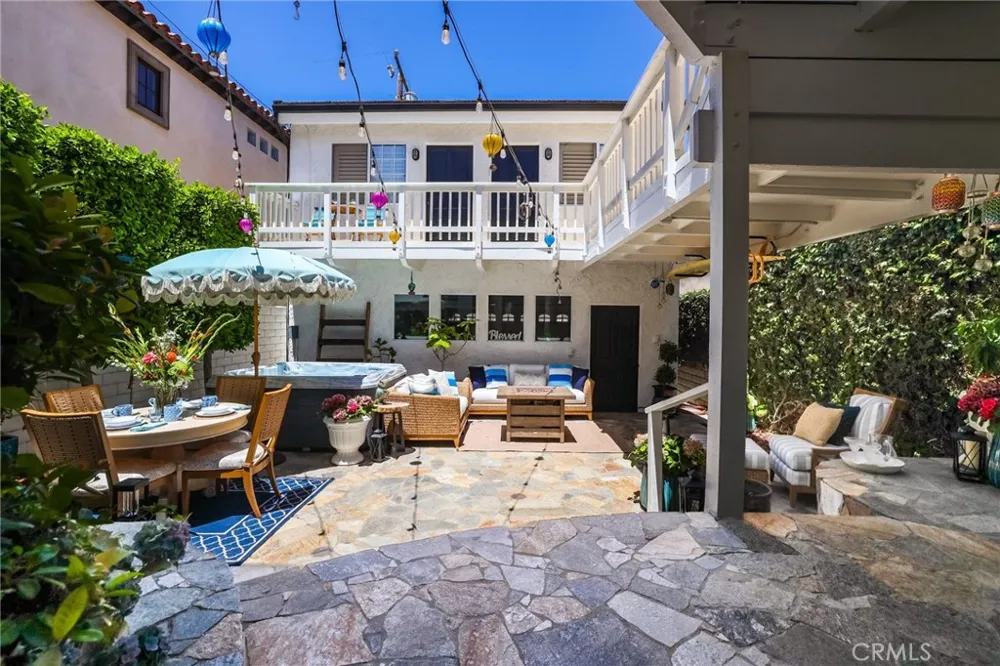 205 4th street Seal Beach, CA 90740