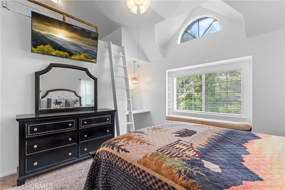 955 Teakwood Drive Lake Arrowhead, CA 92352
