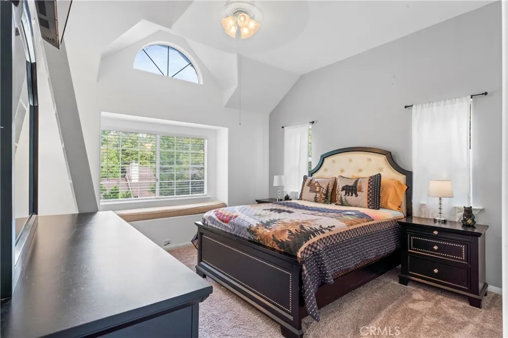955 Teakwood Drive Lake Arrowhead, CA 92352