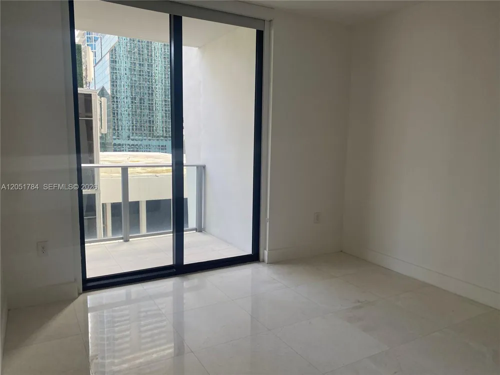 1010 Brickell Ave #1403 Miami, FL 33131