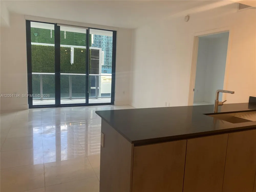 1010 Brickell Ave #1403 Miami, FL 33131