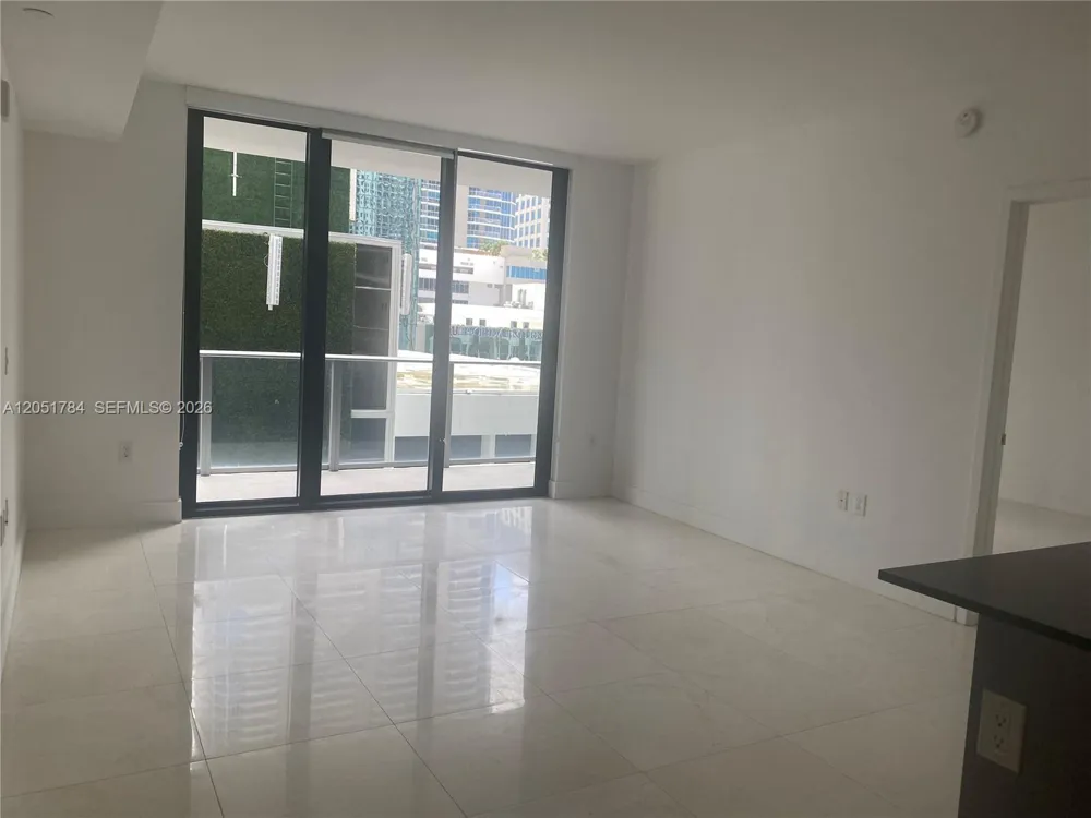 1010 Brickell Ave #1403 Miami, FL 33131